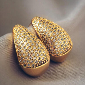 Brincos com detalhes