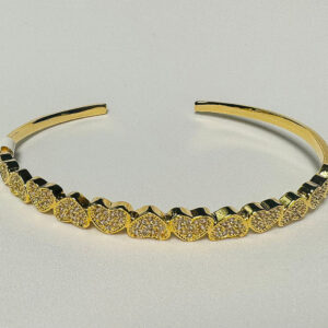 Bracelete de coração com detalhes