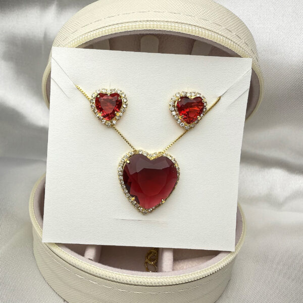 Conjunto coração vermelho grande