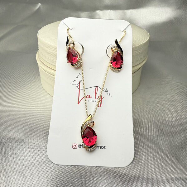 Conjunto vermelho
