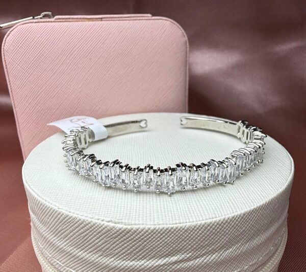 Bracelete cravejado regulável prata