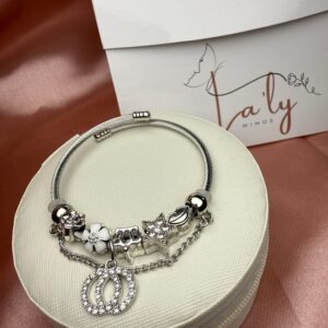 Pulseira infantil com berloque