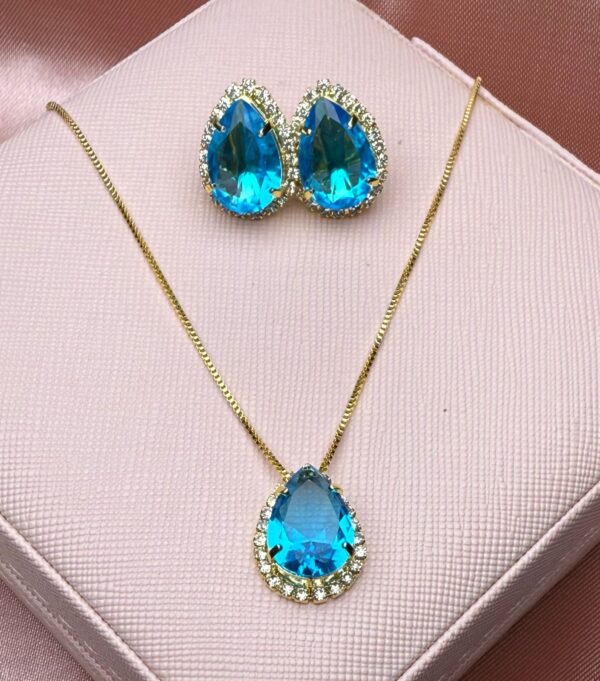 Conjunto gota azul piscina