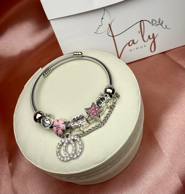 Pulseira infantil com berloque